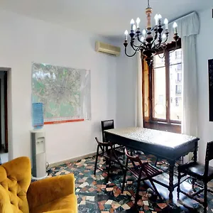 5* Guest house Center